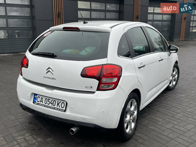 Белый Ситроен С3, объемом двигателя 1.6 л и пробегом 165 тыс. км за 5750 $, фото 8 на Automoto.ua