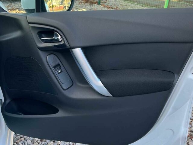 Білий Сітроен С3, об'ємом двигуна 1.6 л та пробігом 195 тис. км за 6999 $, фото 19 на Automoto.ua