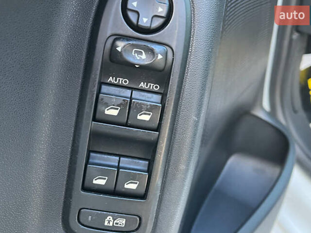 Белый Ситроен С3, объемом двигателя 1.6 л и пробегом 195 тыс. км за 6999 $, фото 15 на Automoto.ua