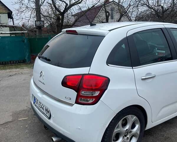 Белый Ситроен С3, объемом двигателя 1.6 л и пробегом 162 тыс. км за 5800 $, фото 7 на Automoto.ua