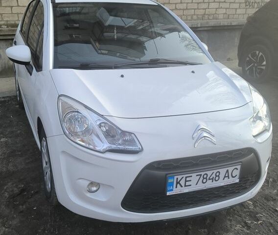 Белый Ситроен С3, объемом двигателя 1.4 л и пробегом 154 тыс. км за 5900 $, фото 1 на Automoto.ua