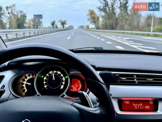 Ситроен С3 2011 в Чернигове на Automoto.ua Белый Ситроен С3, объемом двигателя 1.4 л и пробегом 117 тыс. км за 5999 $, фото 3 на Automoto.ua
