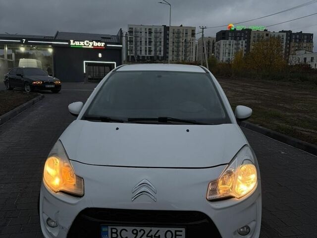 Білий Сітроен С3, об'ємом двигуна 1.4 л та пробігом 150 тис. км за 3499 $, фото 4 на Automoto.ua