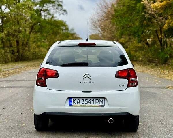 Ситроен С3 2011 в Чернигове на Automoto.ua Белый Ситроен С3, объемом двигателя 1.4 л и пробегом 117 тыс. км за 5999 $, фото 9 на Automoto.ua