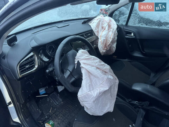Білий Сітроен С3, об'ємом двигуна 1.4 л та пробігом 180 тис. км за 4100 $, фото 5 на Automoto.ua