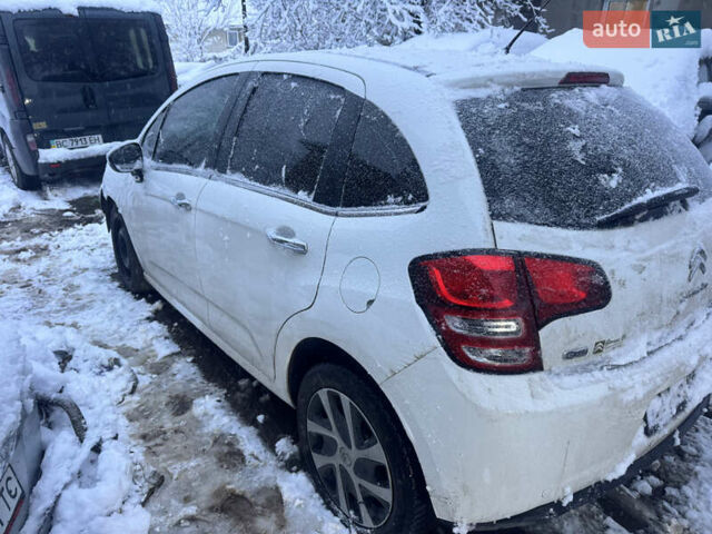Белый Ситроен С3, объемом двигателя 1.4 л и пробегом 185 тыс. км за 4200 $, фото 2 на Automoto.ua