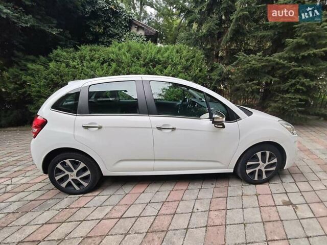 Белый Ситроен С3, объемом двигателя 1.4 л и пробегом 183 тыс. км за 6500 $, фото 4 на Automoto.ua