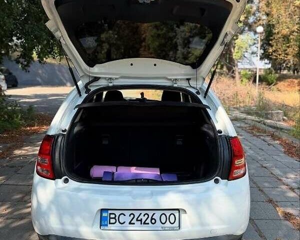 Білий Сітроен С3, об'ємом двигуна 1.4 л та пробігом 215 тис. км за 6100 $, фото 4 на Automoto.ua