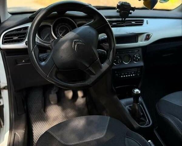 Білий Сітроен С3, об'ємом двигуна 1.4 л та пробігом 215 тис. км за 6100 $, фото 5 на Automoto.ua