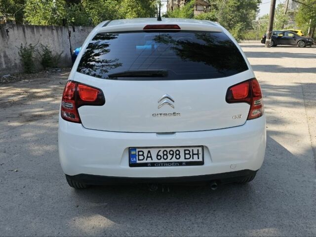 Белый Ситроен С3, объемом двигателя 1.4 л и пробегом 185 тыс. км за 5250 $, фото 5 на Automoto.ua