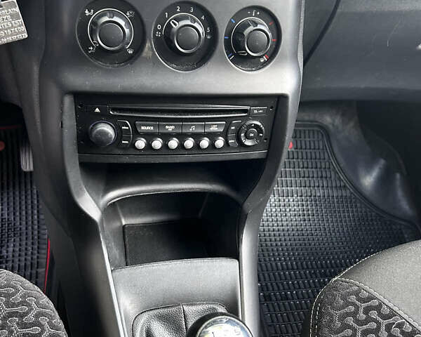 Білий Сітроен С3, об'ємом двигуна 1.4 л та пробігом 180 тис. км за 5500 $, фото 11 на Automoto.ua