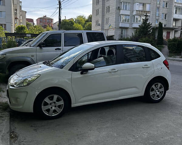 Білий Сітроен С3, об'ємом двигуна 1.4 л та пробігом 180 тис. км за 5500 $, фото 2 на Automoto.ua