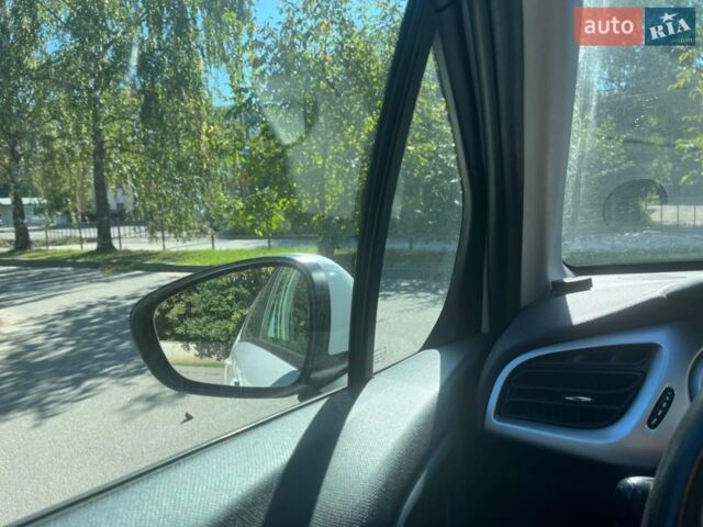 Білий Сітроен С3, об'ємом двигуна 1.56 л та пробігом 217 тис. км за 6150 $, фото 9 на Automoto.ua