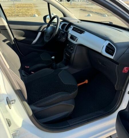 Белый Ситроен С3, объемом двигателя 1.56 л и пробегом 209 тыс. км за 5100 $, фото 10 на Automoto.ua