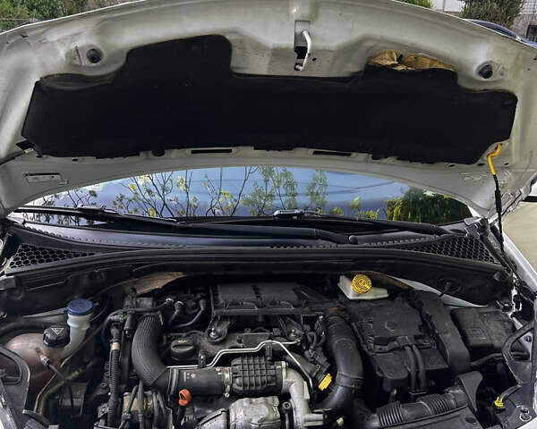Білий Сітроен С3, об'ємом двигуна 1.4 л та пробігом 180 тис. км за 5500 $, фото 17 на Automoto.ua