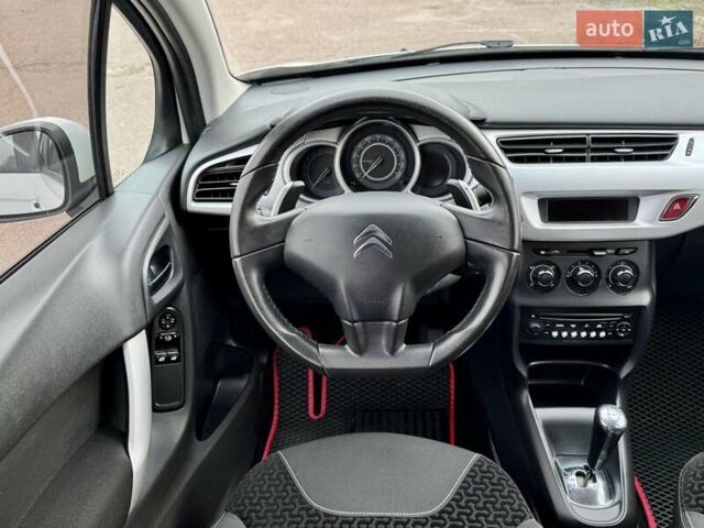Белый Ситроен С3, объемом двигателя 1.4 л и пробегом 116 тыс. км за 6200 $, фото 4 на Automoto.ua