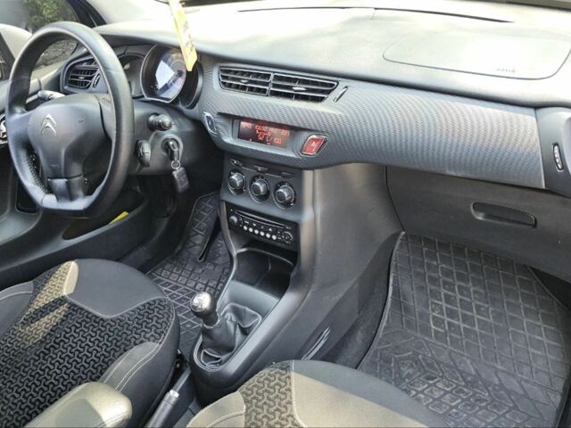 Белый Ситроен С3, объемом двигателя 1.4 л и пробегом 185 тыс. км за 5250 $, фото 13 на Automoto.ua