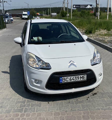 Белый Ситроен С3, объемом двигателя 1.4 л и пробегом 129 тыс. км за 7600 $, фото 6 на Automoto.ua