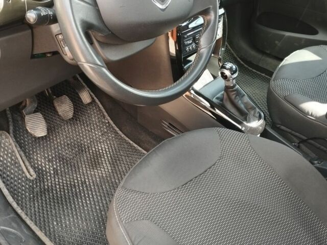 Білий Сітроен С3, об'ємом двигуна 0 л та пробігом 290 тис. км за 6800 $, фото 7 на Automoto.ua