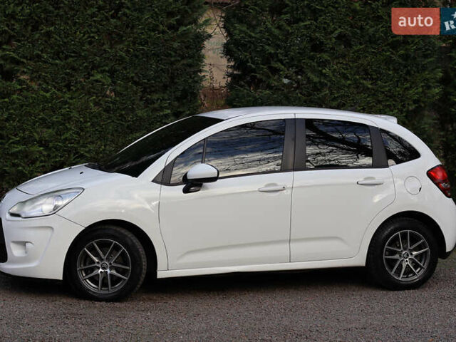 Белый Ситроен С3, объемом двигателя 1.6 л и пробегом 221 тыс. км за 5600 $, фото 6 на Automoto.ua