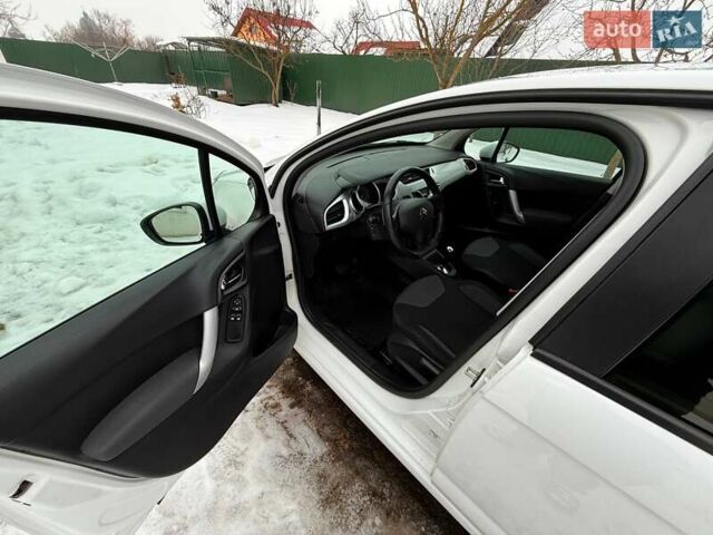 Белый Ситроен С3, объемом двигателя 1.4 л и пробегом 145 тыс. км за 6950 $, фото 10 на Automoto.ua