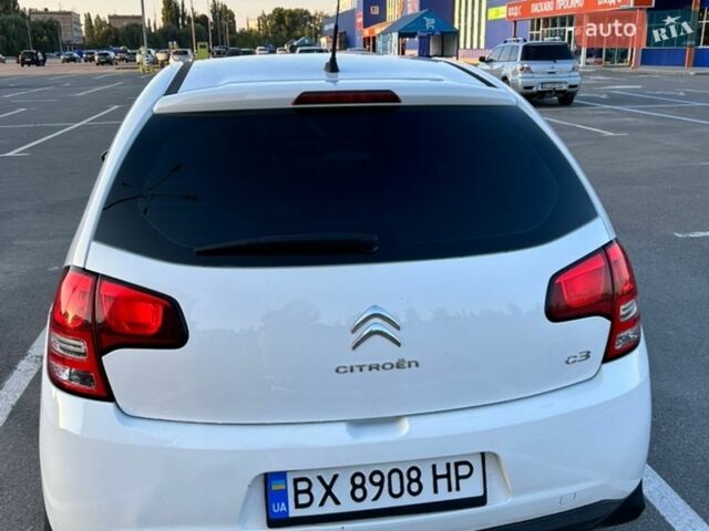 Белый Ситроен С3, объемом двигателя 1.4 л и пробегом 186 тыс. км за 6027 $, фото 5 на Automoto.ua
