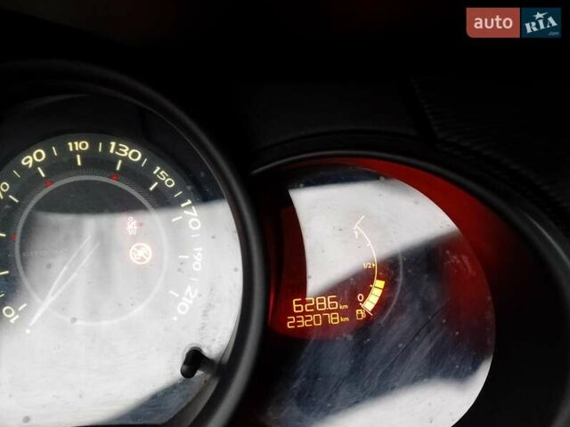 Білий Сітроен С3, об'ємом двигуна 1.4 л та пробігом 232 тис. км за 6200 $, фото 2 на Automoto.ua