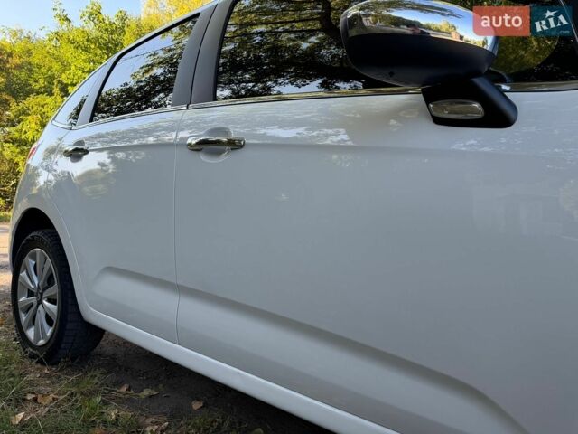 Білий Сітроен С3, об'ємом двигуна 1.4 л та пробігом 184 тис. км за 4950 $, фото 19 на Automoto.ua