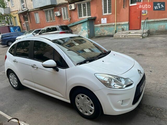 Білий Сітроен С3, об'ємом двигуна 1.36 л та пробігом 236 тис. км за 5900 $, фото 2 на Automoto.ua
