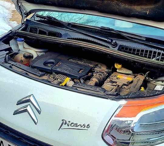 Белый Ситроен С3, объемом двигателя 1.6 л и пробегом 1230 тыс. км за 8500 $, фото 12 на Automoto.ua