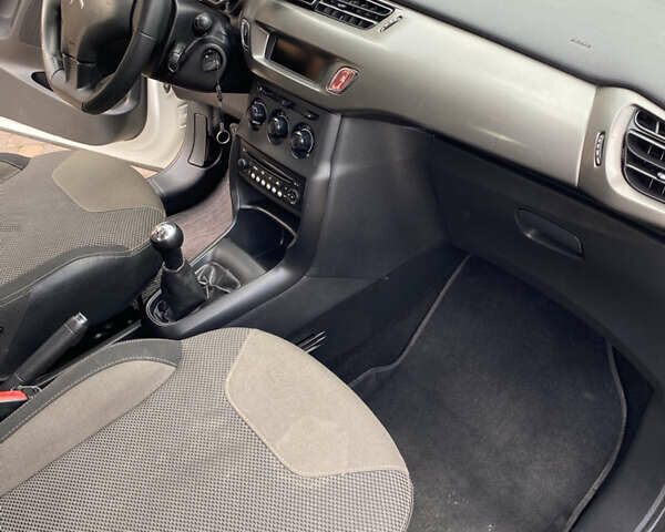 Белый Ситроен С3, объемом двигателя 1 л и пробегом 122 тыс. км за 5000 $, фото 20 на Automoto.ua