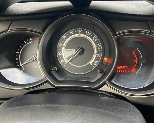 Белый Ситроен С3, объемом двигателя 1 л и пробегом 122 тыс. км за 5000 $, фото 15 на Automoto.ua