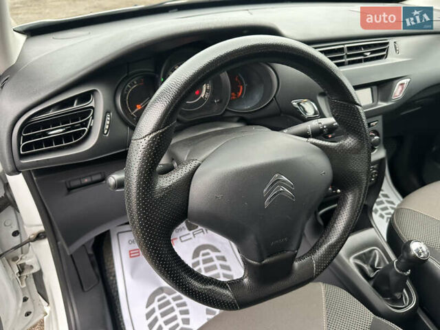 Белый Ситроен С3, объемом двигателя 1 л и пробегом 110 тыс. км за 6350 $, фото 26 на Automoto.ua