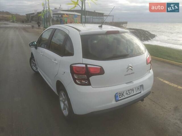 Белый Ситроен С3, объемом двигателя 1.56 л и пробегом 170 тыс. км за 6999 $, фото 9 на Automoto.ua