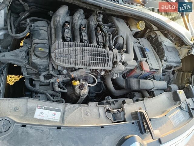 Белый Ситроен С3, объемом двигателя 1.2 л и пробегом 84 тыс. км за 8700 $, фото 49 на Automoto.ua
