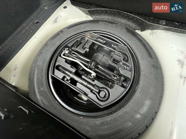 Белый Ситроен С3, объемом двигателя 1.2 л и пробегом 68 тыс. км за 8950 $, фото 30 на Automoto.ua