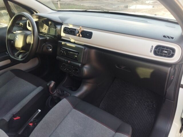 Белый Ситроен С3, объемом двигателя 0 л и пробегом 260 тыс. км за 6700 $, фото 1 на Automoto.ua