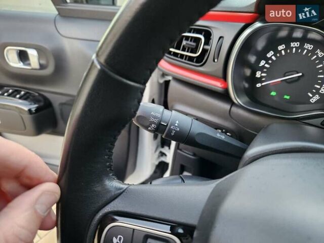 Білий Сітроен С3, об'ємом двигуна 1.2 л та пробігом 74 тис. км за 12500 $, фото 46 на Automoto.ua