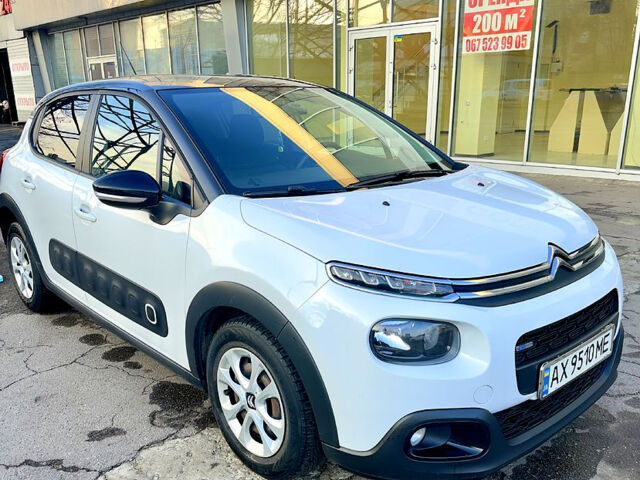 Білий Сітроен С3, об'ємом двигуна 1.2 л та пробігом 110 тис. км за 10000 $, фото 7 на Automoto.ua