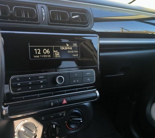 Білий Сітроен С3, об'ємом двигуна 1.2 л та пробігом 115 тис. км за 9500 $, фото 4 на Automoto.ua