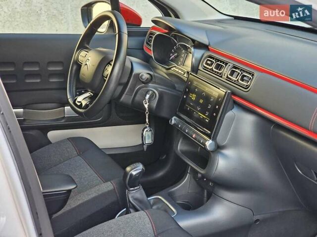 Белый Ситроен С3, объемом двигателя 1.2 л и пробегом 90 тыс. км за 9999 $, фото 32 на Automoto.ua