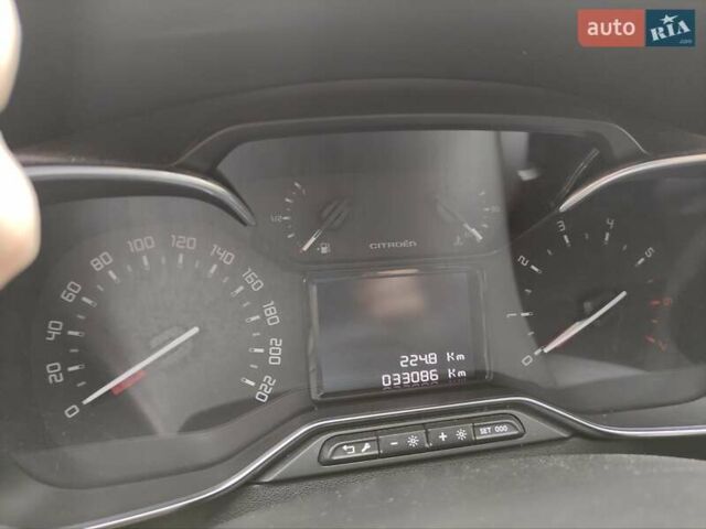 Белый Ситроен С3, объемом двигателя 1.2 л и пробегом 33 тыс. км за 13400 $, фото 8 на Automoto.ua