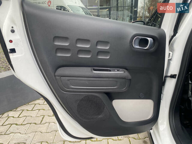 Белый Ситроен С3, объемом двигателя 1.2 л и пробегом 53 тыс. км за 12000 $, фото 18 на Automoto.ua