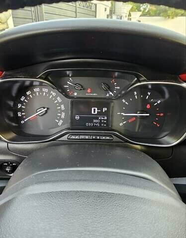 Белый Ситроен С3, объемом двигателя 1.2 л и пробегом 33 тыс. км за 13500 $, фото 3 на Automoto.ua