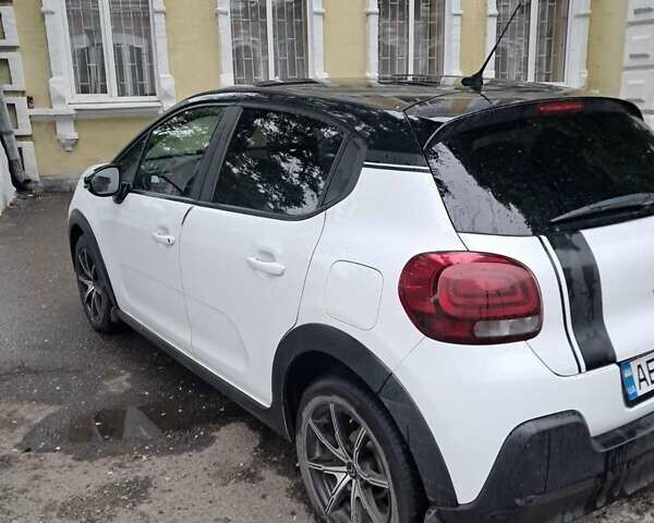 Белый Ситроен С3, объемом двигателя 1.2 л и пробегом 90 тыс. км за 10500 $, фото 1 на Automoto.ua