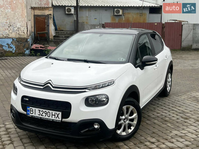 Белый Ситроен С3, объемом двигателя 1.2 л и пробегом 68 тыс. км за 9500 $, фото 2 на Automoto.ua