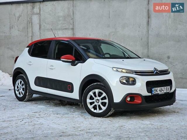 Белый Ситроен С3, объемом двигателя 1.2 л и пробегом 90 тыс. км за 9999 $, фото 6 на Automoto.ua