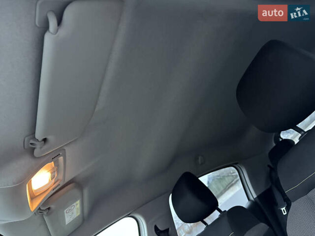 Белый Ситроен С3, объемом двигателя 1.2 л и пробегом 67 тыс. км за 9150 $, фото 37 на Automoto.ua