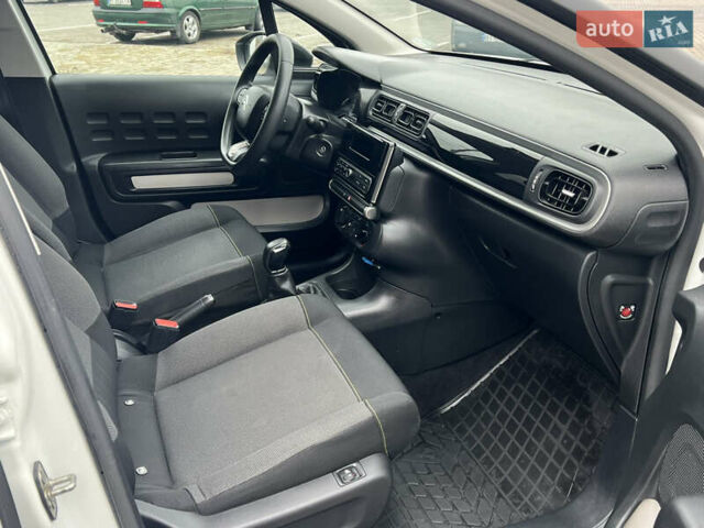 Белый Ситроен С3, объемом двигателя 1.2 л и пробегом 68 тыс. км за 9500 $, фото 56 на Automoto.ua