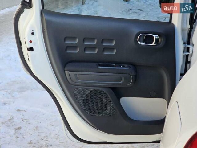 Белый Ситроен С3, объемом двигателя 1.2 л и пробегом 90 тыс. км за 9999 $, фото 37 на Automoto.ua